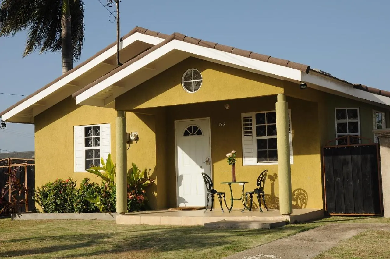 Ocho Rios - Drax Hall Country Club 2-Bed Luxury Villa