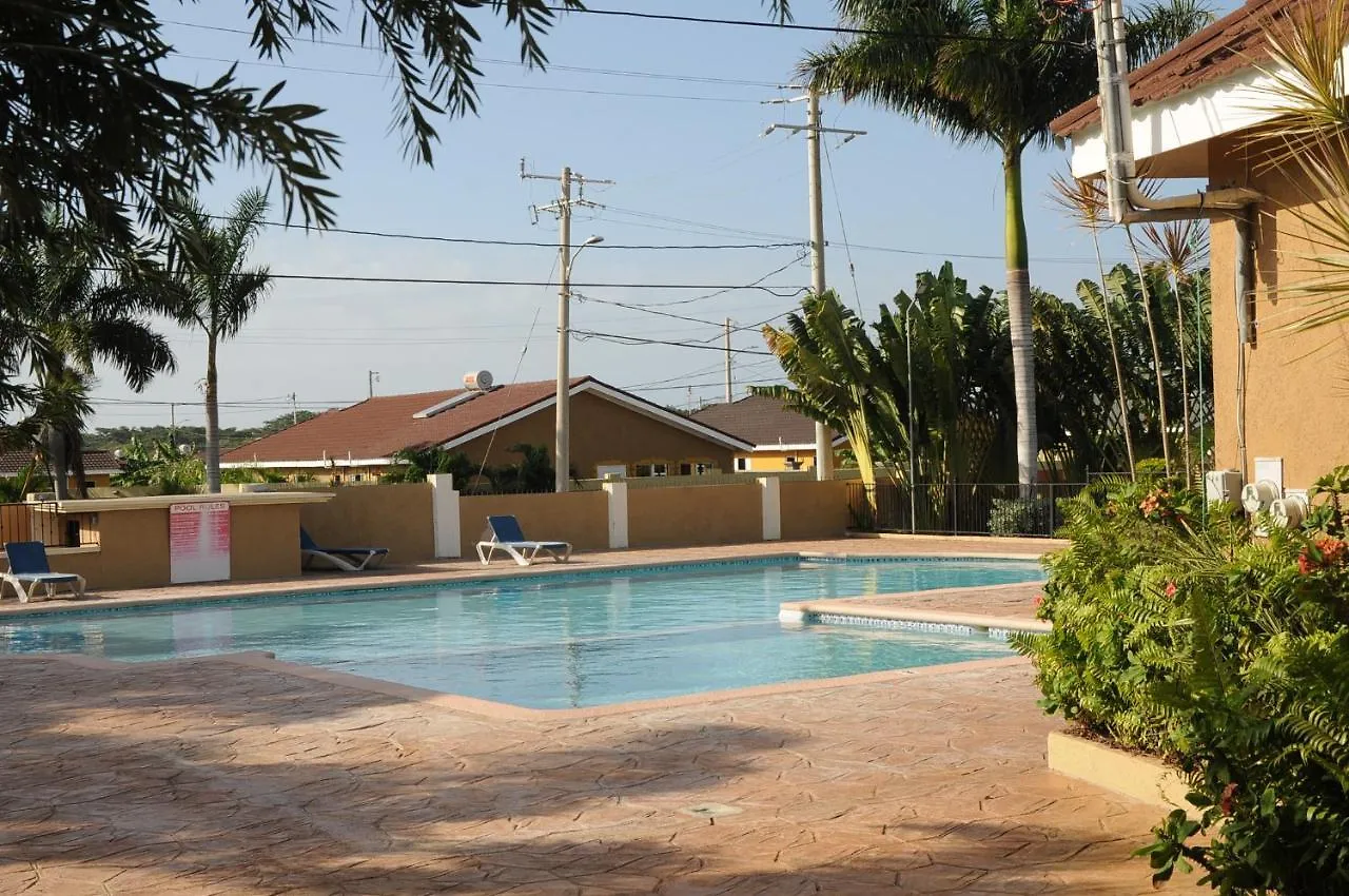 Ocho Rios - Drax Hall Country Club 2-Bed Luxury Villa Holiday home