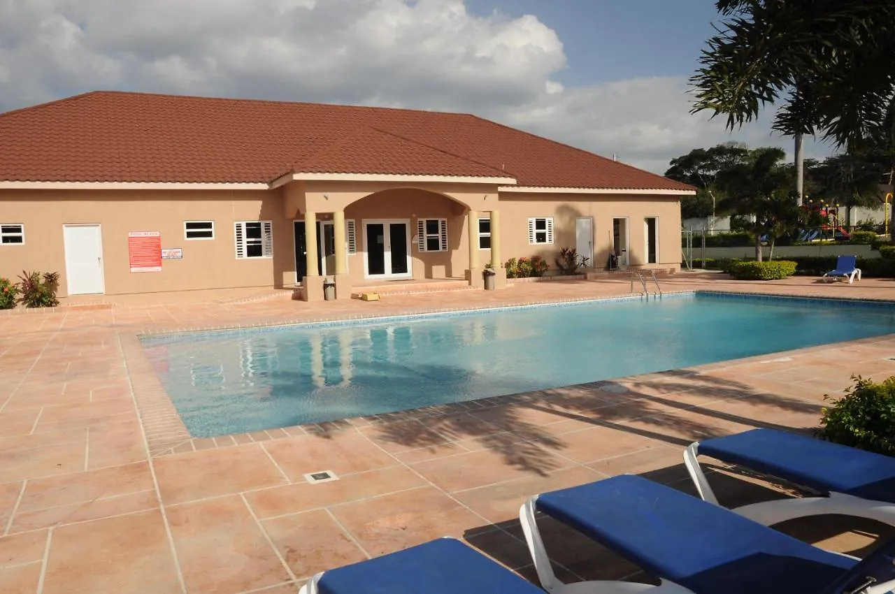 Ocho Rios - Drax Hall Country Club 2-Bed Luxury Villa Holiday home